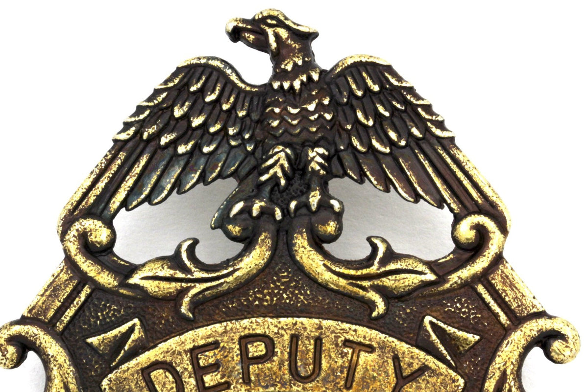 Denix 112L Deputy U.S. marshal eagle badge in brass, close detail of the eagle crest