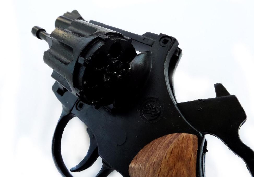 Bruni Detective Blank Firing Revolver In Black With Wood Grips - TCN VAULT