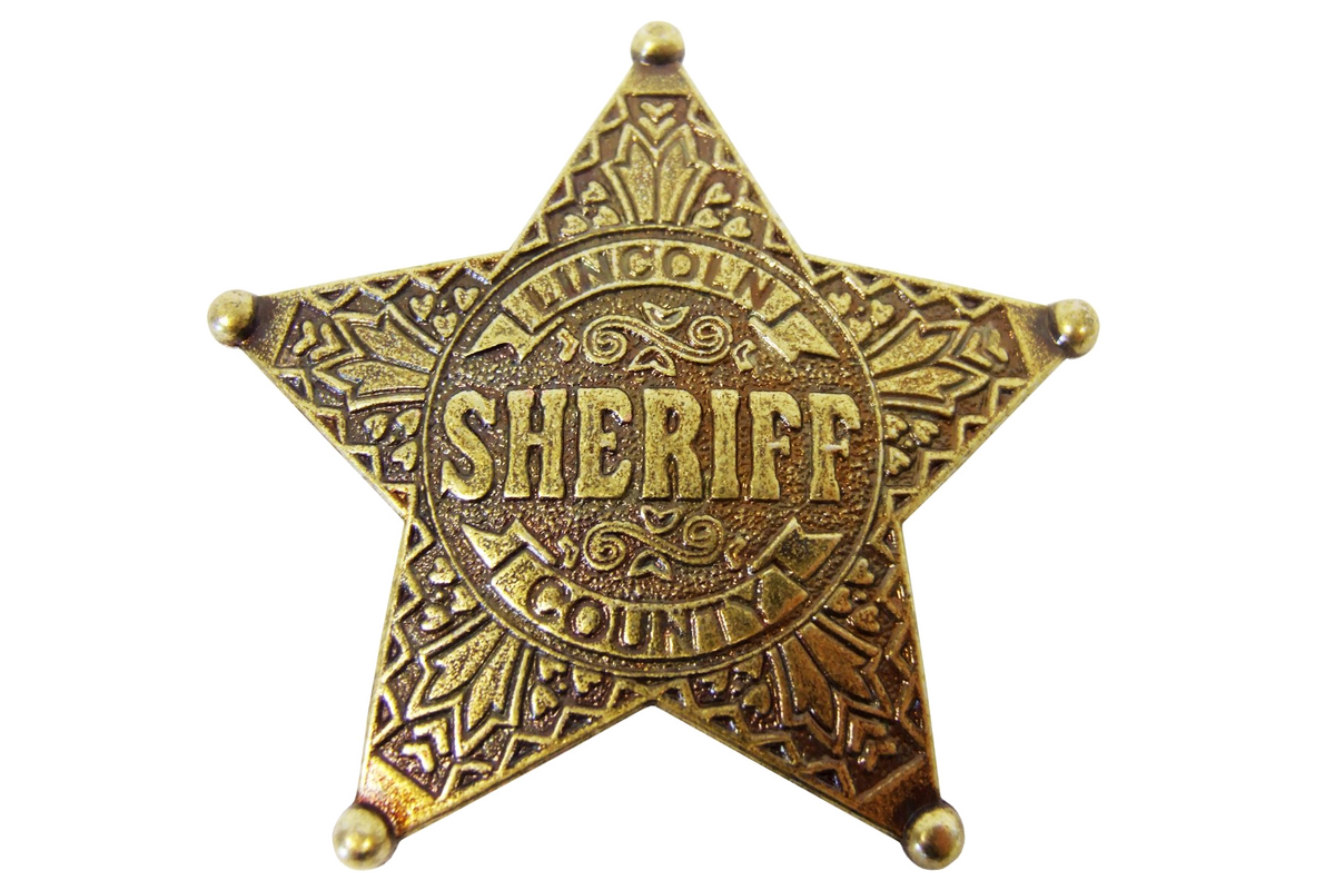 Denix 104 Lincoln County sheriff badge in antiqued brass, full front view of the five-point star