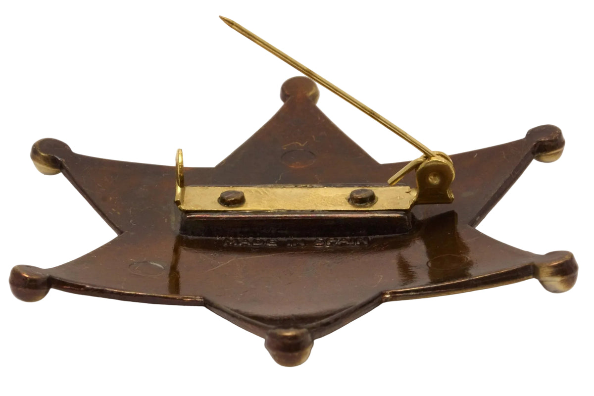 Denix 113L Grand County sheriff badge in brass, low rear view with open needle pin