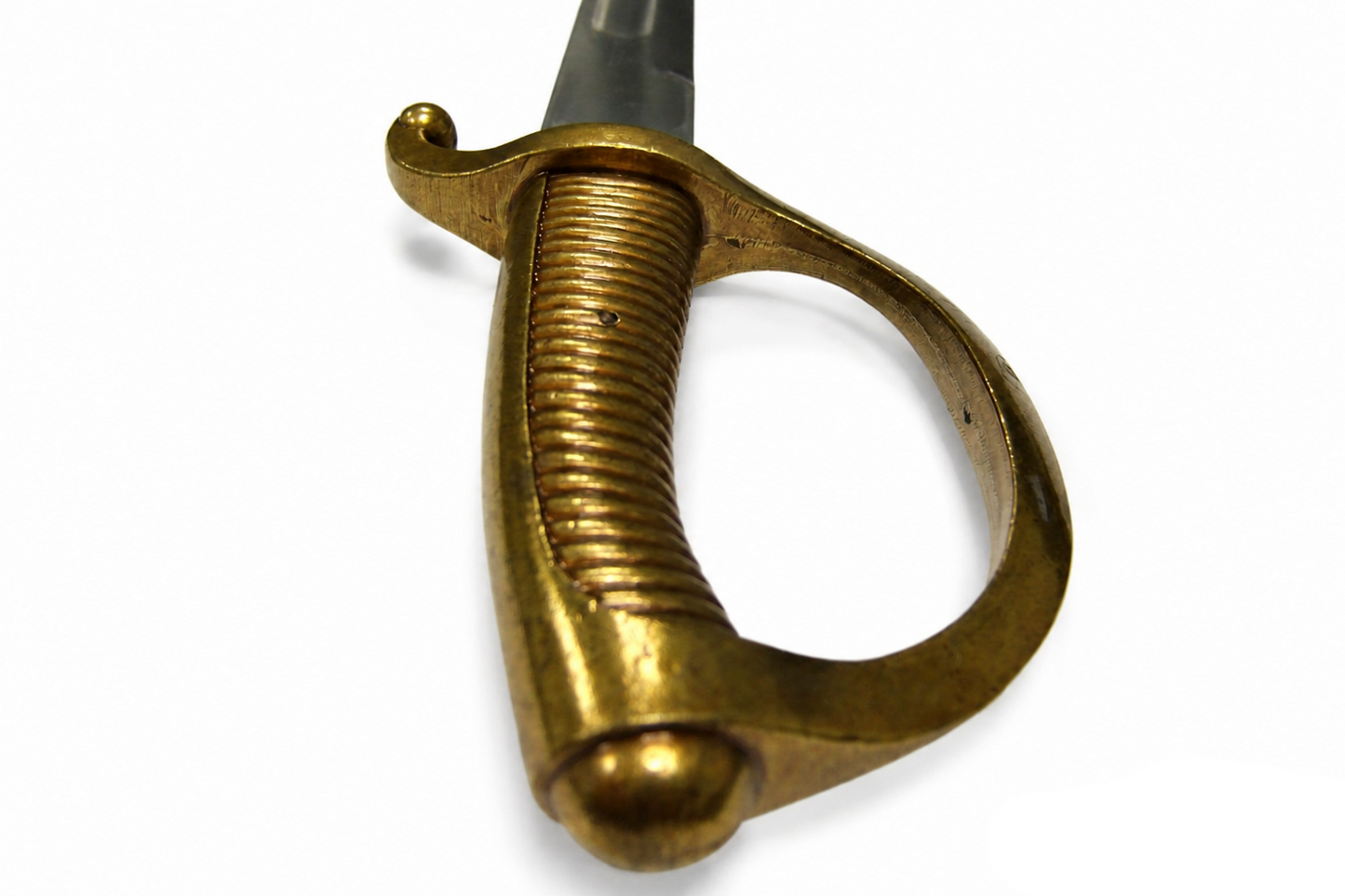 Denix 4127 boarding cutlass brass-tone ribbed grip and D-shaped guard detail