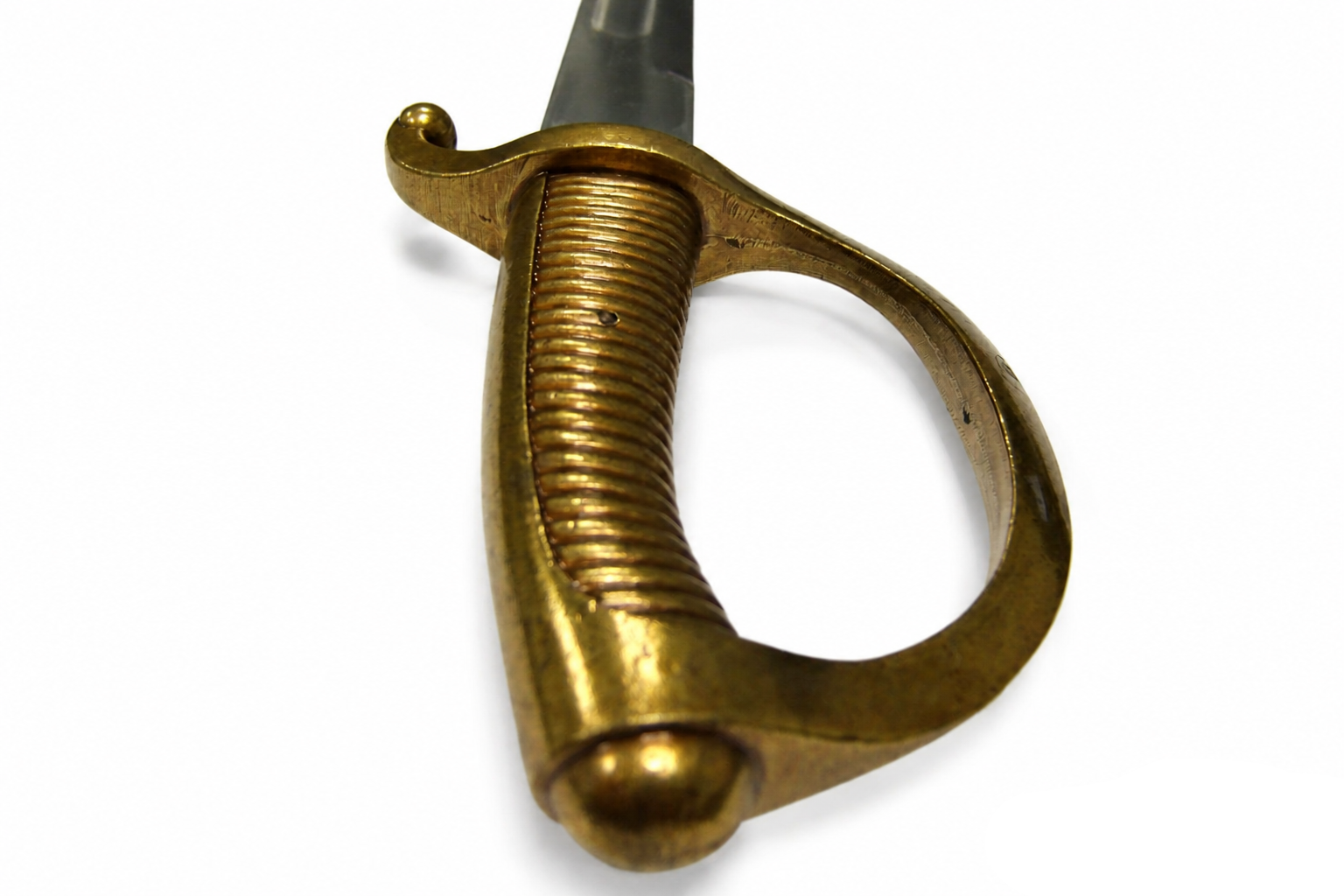 Denix 4127 boarding cutlass brass-tone ribbed grip and D-shaped guard detail